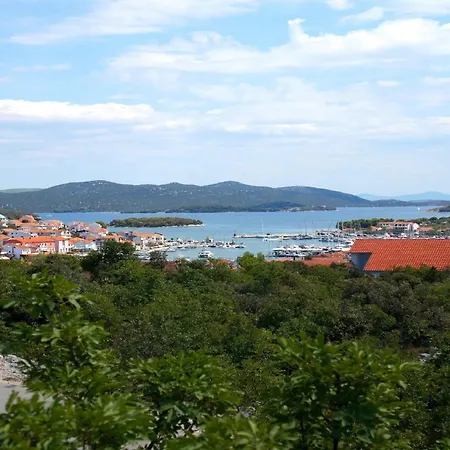 Paula - One Bedroom With Terrace 3