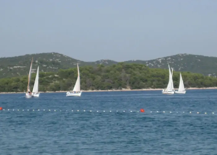 Paula - One Bedroom With Terrace 3 * Jezera